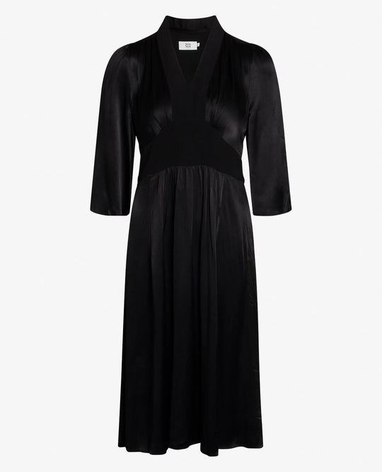 "Essential" Dressy Crepe Dress (BNWT)