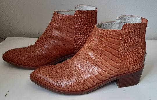 Chaos & Harmony Leather Tan Croc  Ankle Boot Size 11