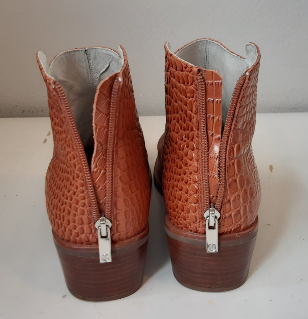 Chaos & Harmony Leather Tan Croc  Ankle Boot Size 11