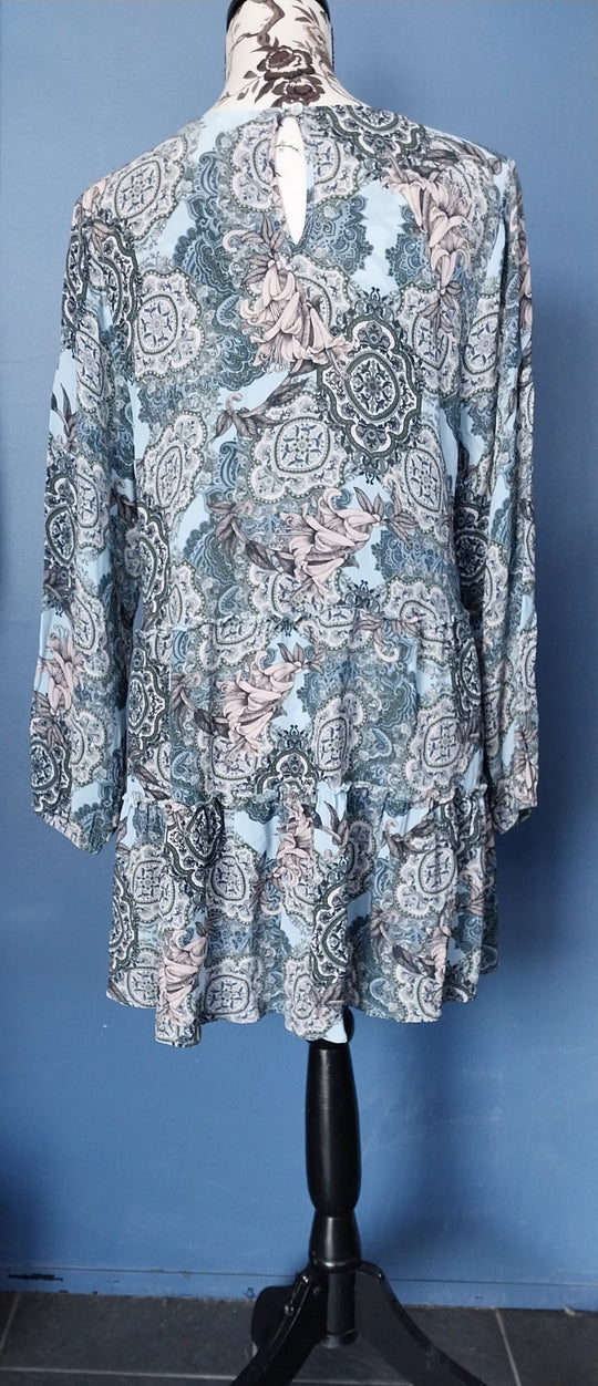 Loobies Story Long Sleeve Tiered Top Size 14