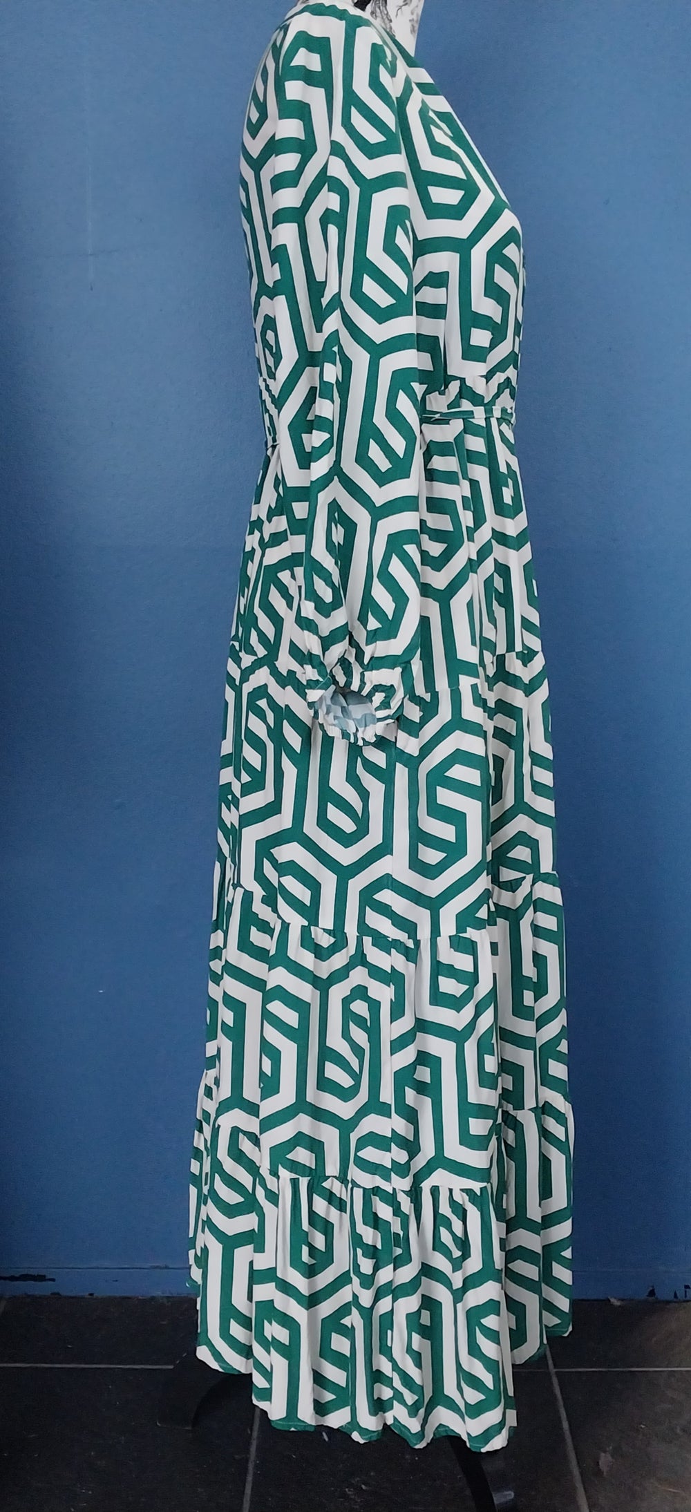 Whistle Size 10 Four Tiered Long Sleeve Dress Green