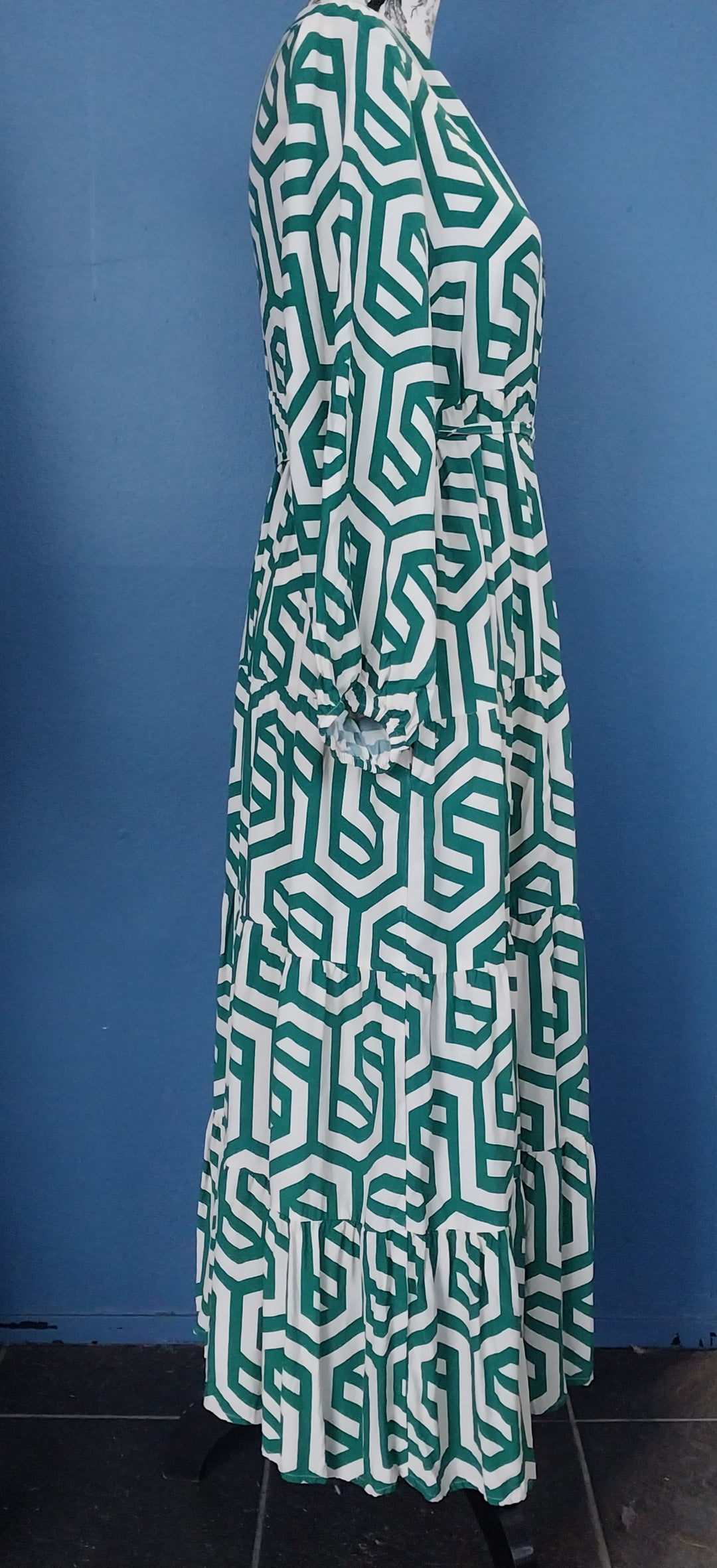 Whistle Size 10 Four Tiered Long Sleeve Dress Green