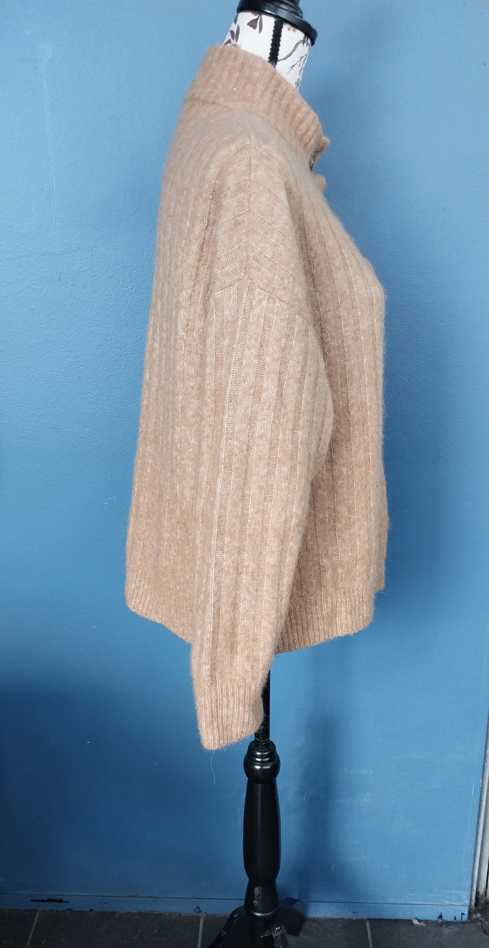 Seed Heritage size L Camel Jumper