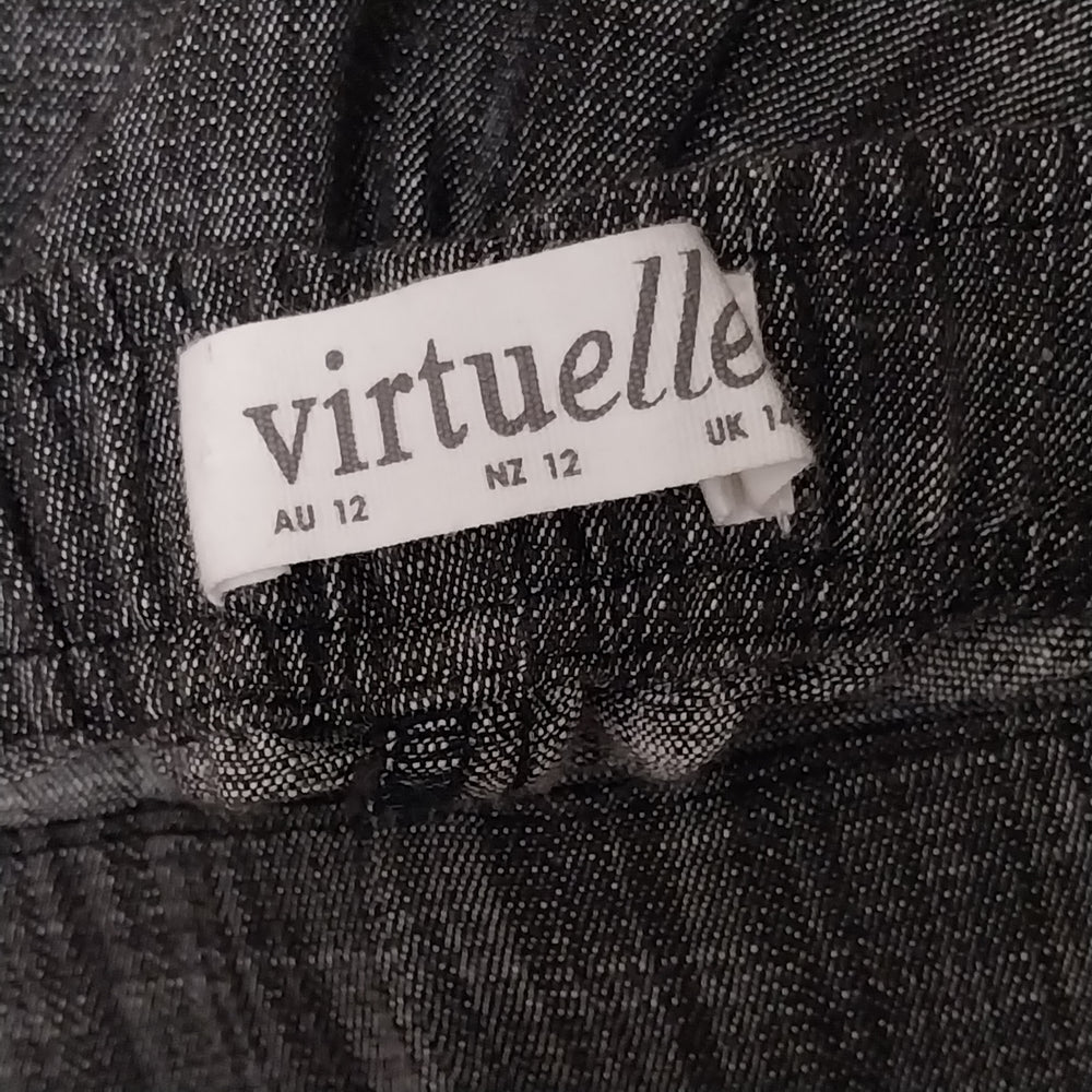 Virtuelle Size 12 3/4 Length Relaxed Pull on Pants