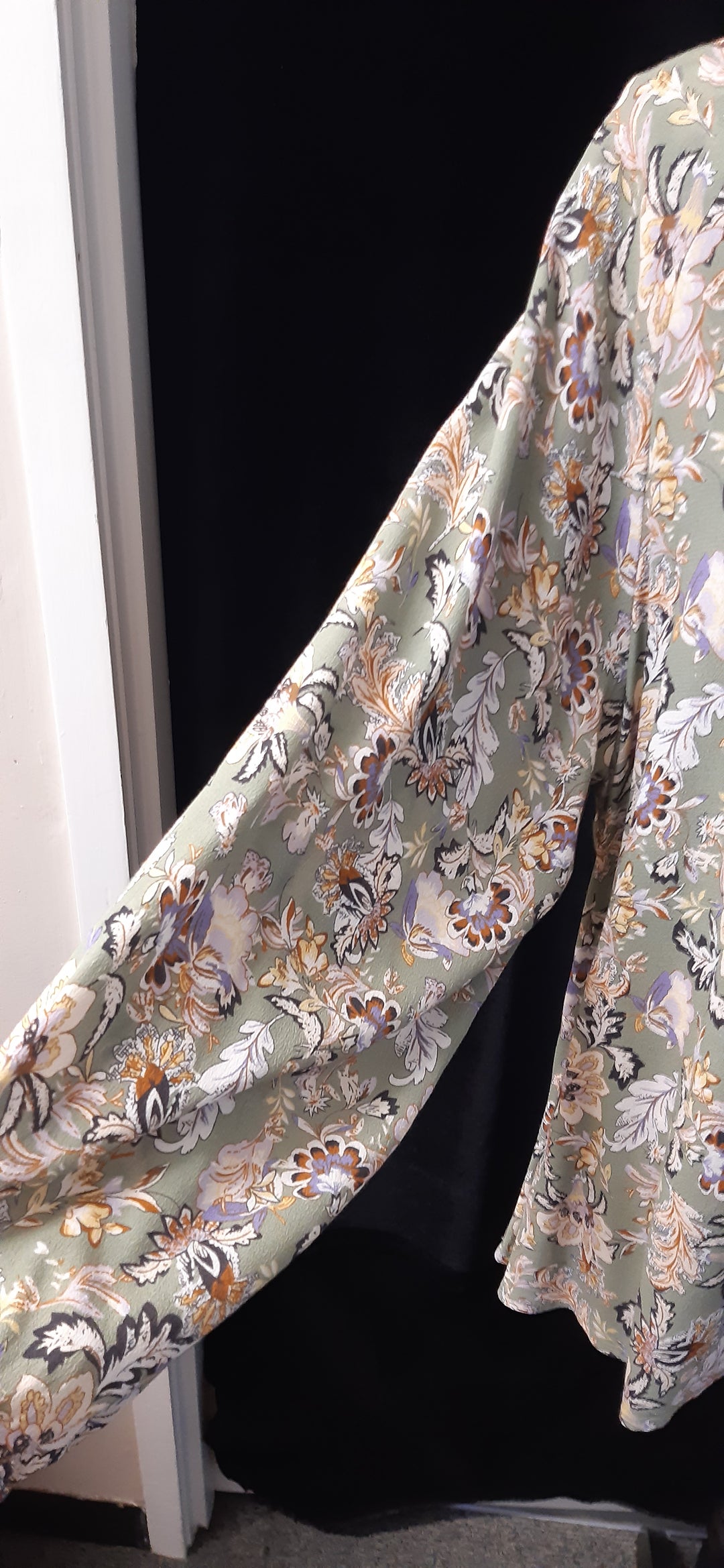Yours Truly Darcy print blouse size XL