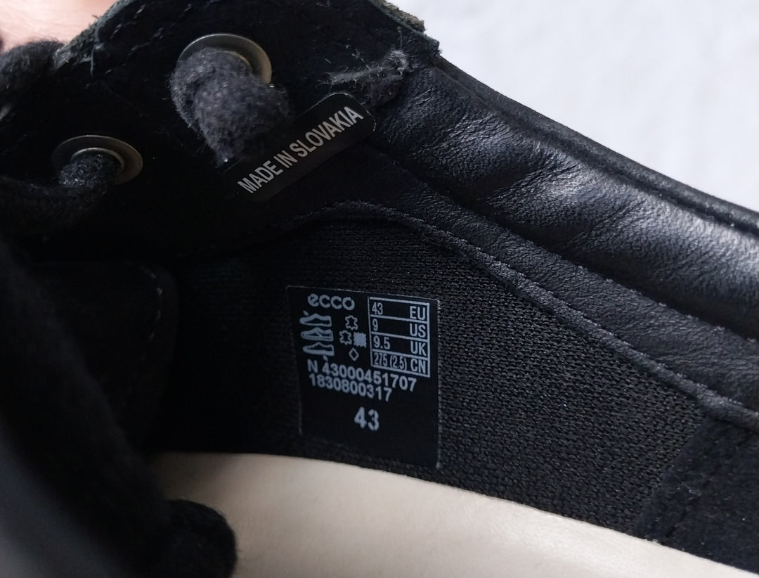 ECCO Mens Black Leather Sneaker size US 9 EUR 43