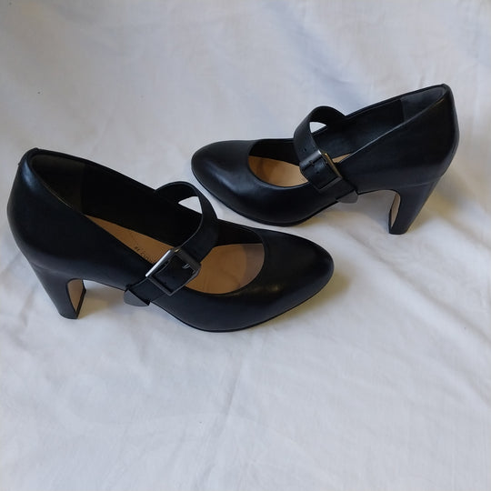Ziera Mary Jane Heels Black Leather Size 38.5 XW As New