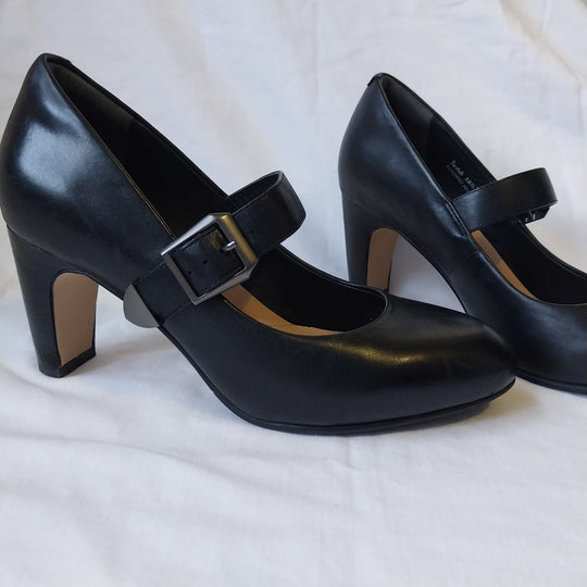 Ziera Mary Jane Heels Black Leather Size 38.5 XW As New