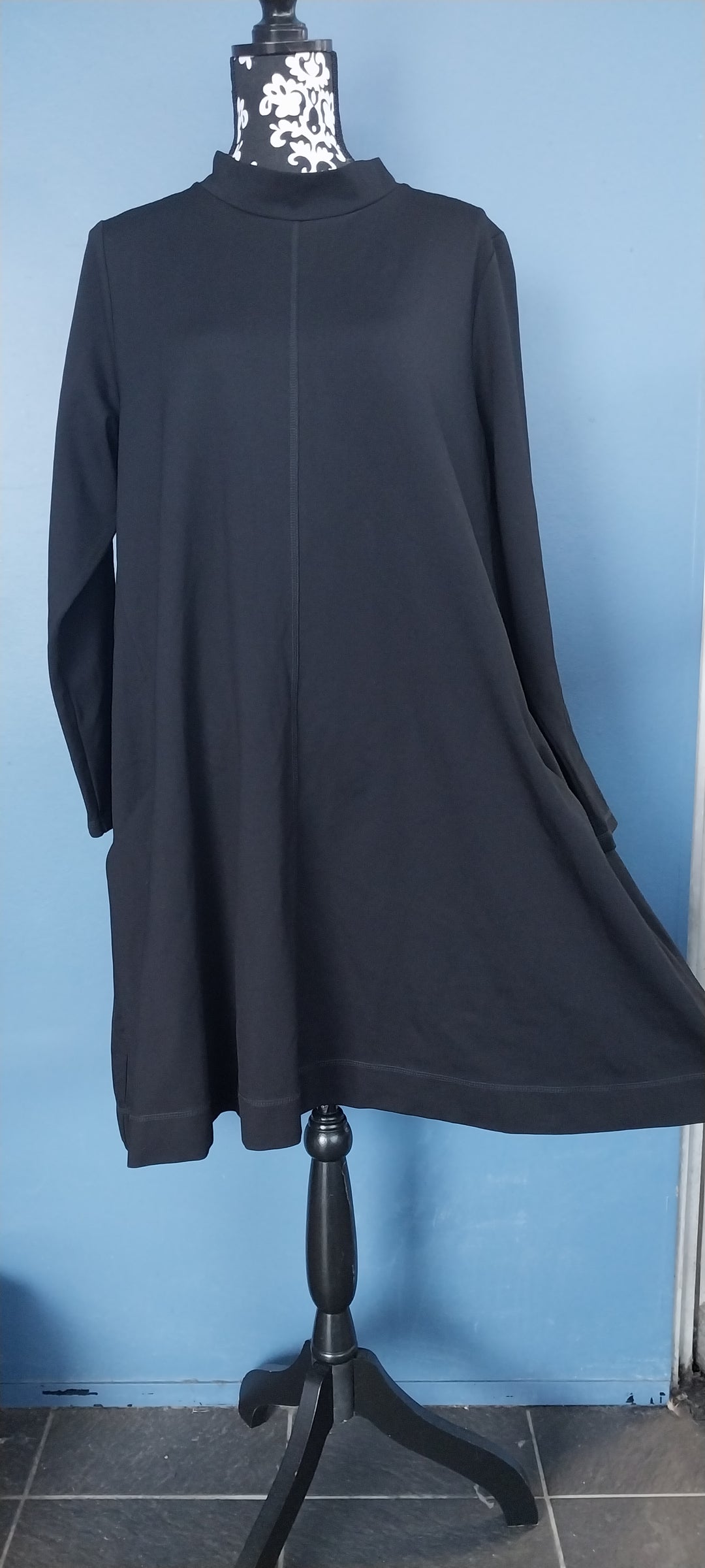 Virtuelle A Line Long Top Size S Black