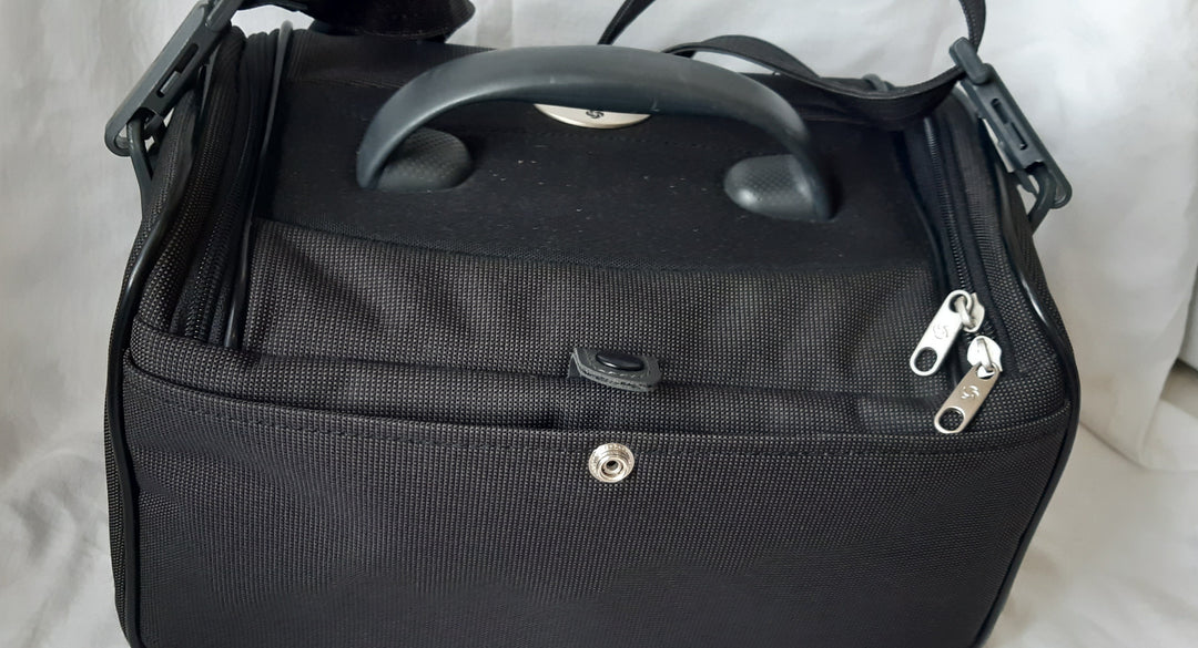 Samsonite small travel bag