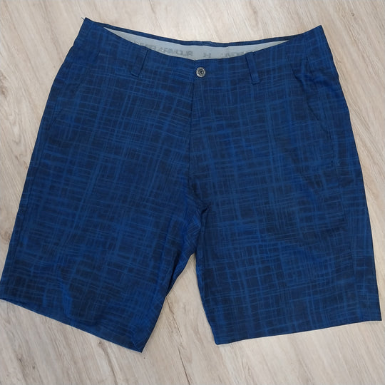 Under Armour Mens size 38/96 Shorts