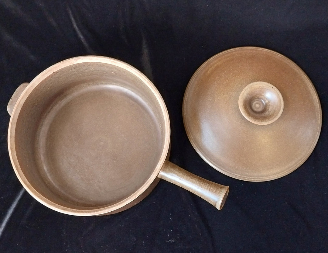 Temuka Stoneware New Zealand Casserole Large