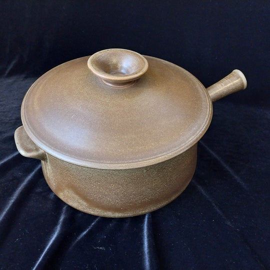Temuka Stoneware New Zealand Casserole Large