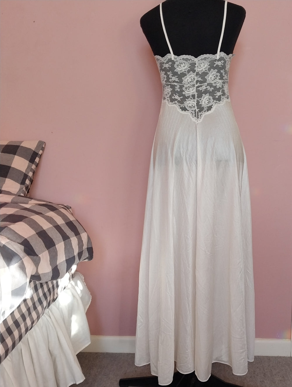 Vintage Full Length Ivory  Lace Nightgown and Peignoir Set Size S