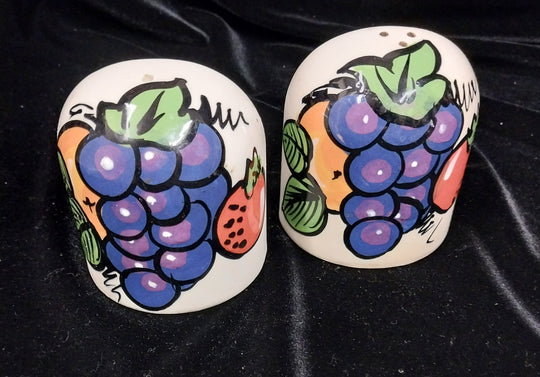 Kevin Kilsby New Zealand Ceramic Artist  Vintage 1980s Salt & Pepper Shakers