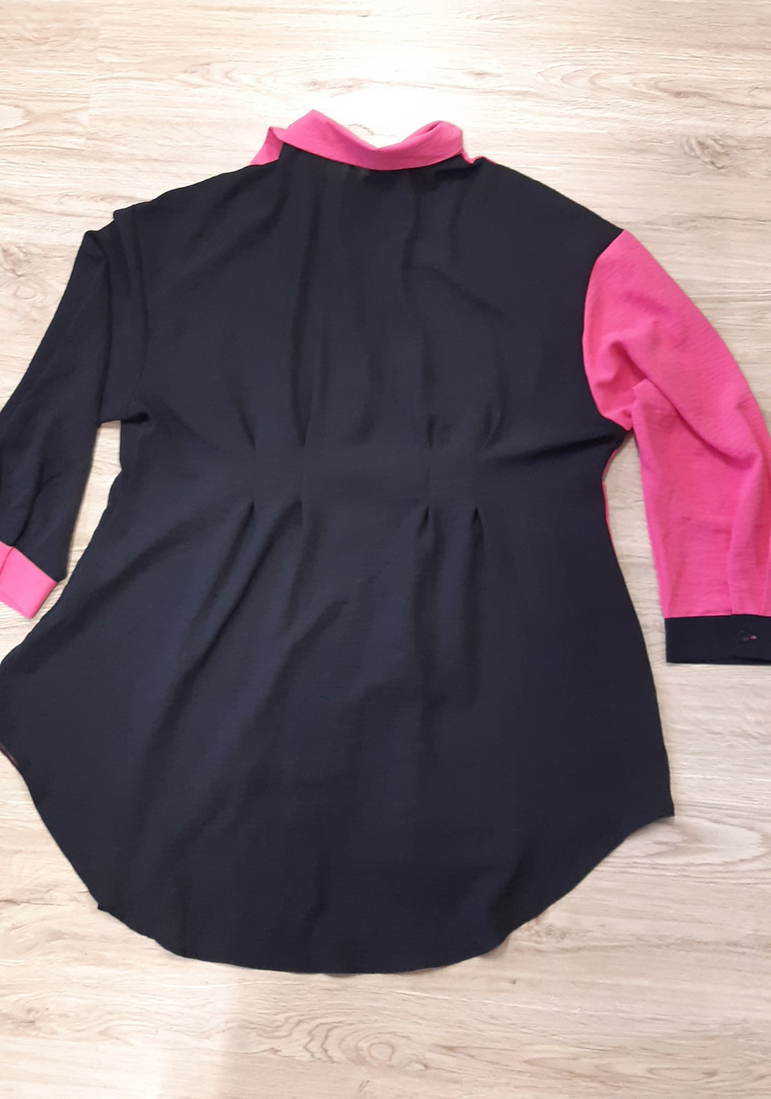 Funky black & pink shirt style top size 18-20