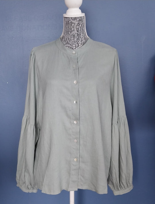Stella & Gemma size 16 Soft Green Balloon Sleeve Shirt
