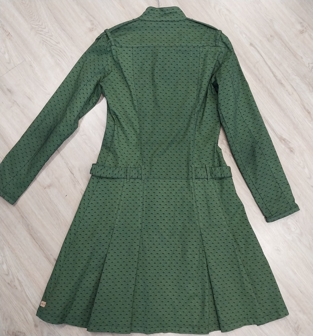 Skunk Funk Zip/Dome Front Dress size 10/8