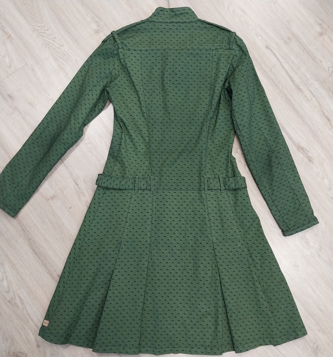 Skunk Funk Zip/Dome Front Dress size 10/8