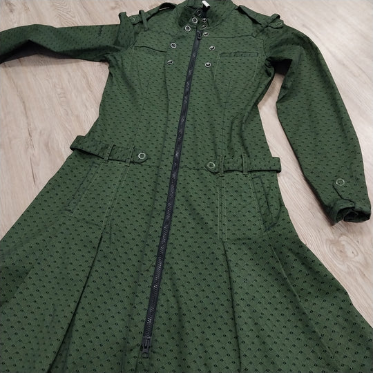 Skunk Funk Zip/Dome Front Dress size 10/8