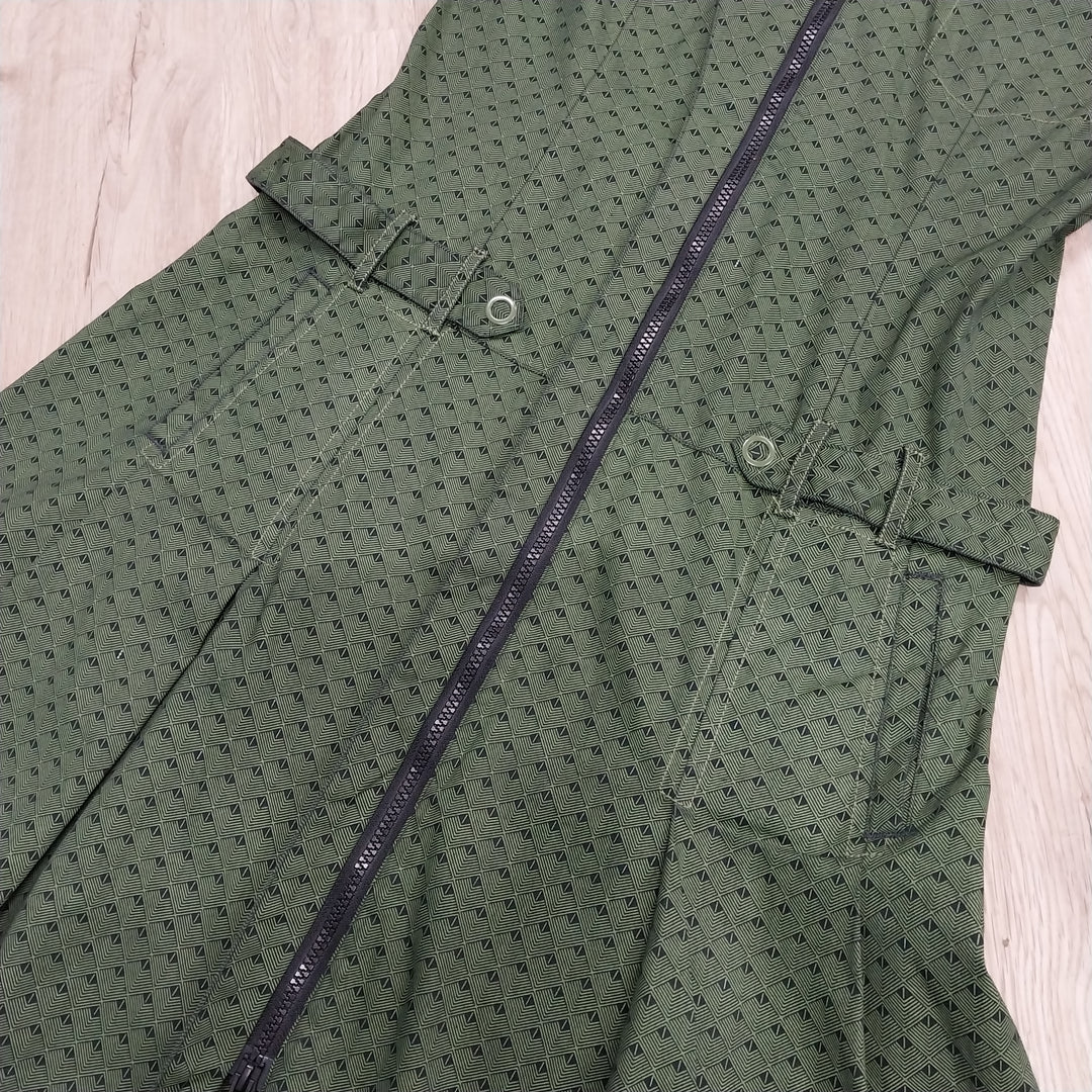 Skunk Funk Zip/Dome Front Dress size 10/8