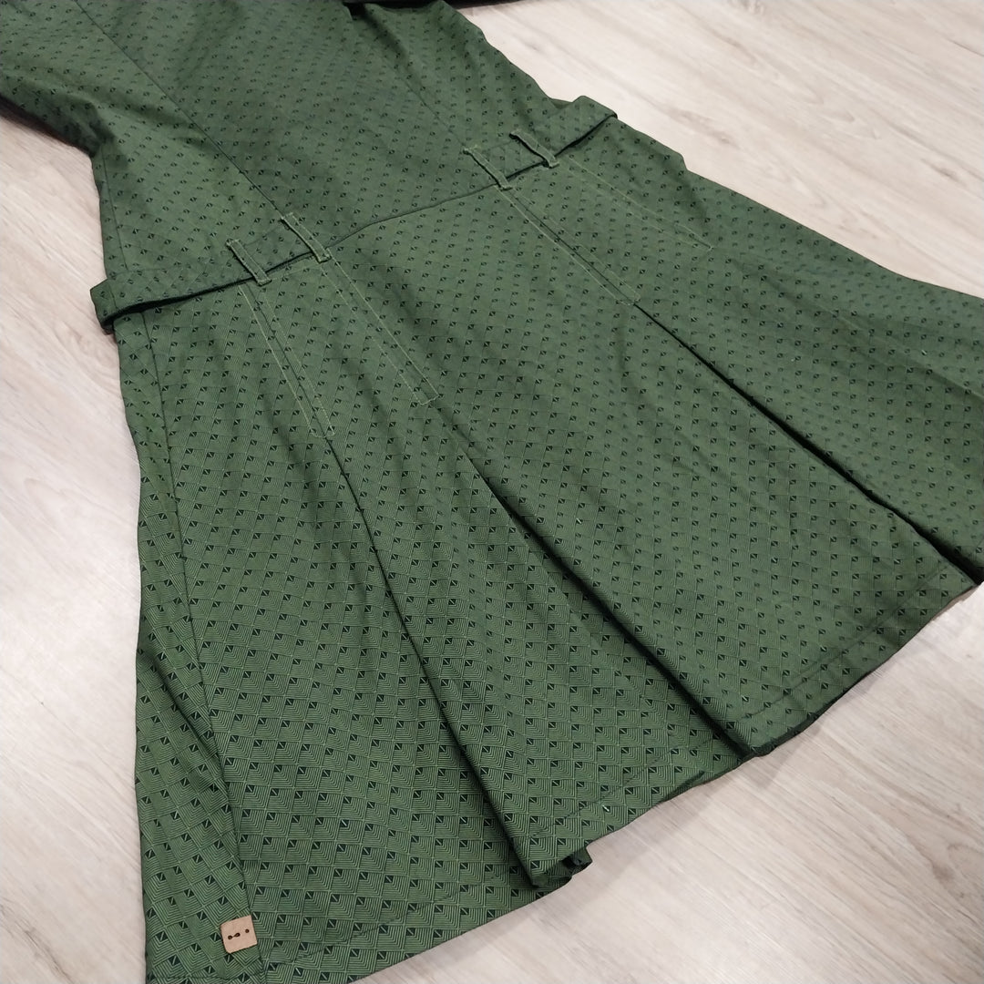 Skunk Funk Zip/Dome Front Dress size 10/8