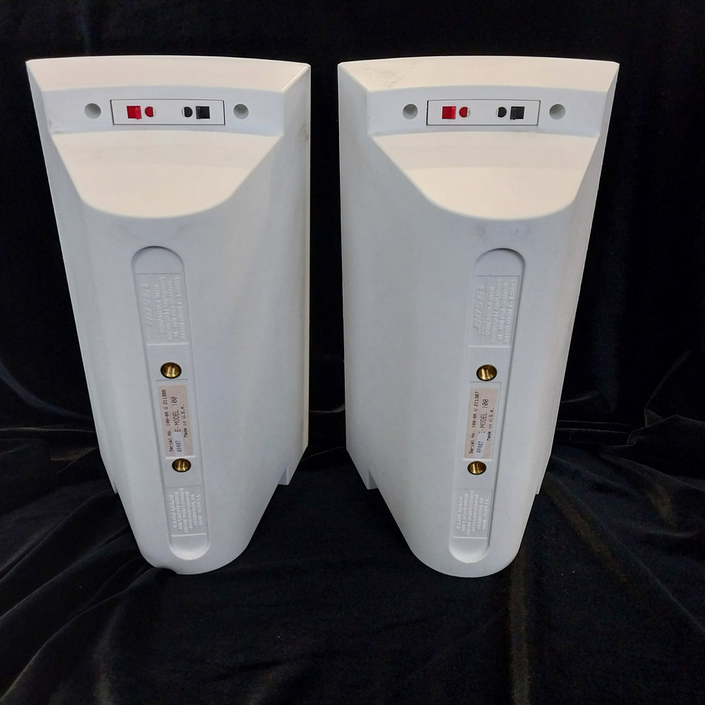 Bose Pair Bookshelf Speakers Model 100