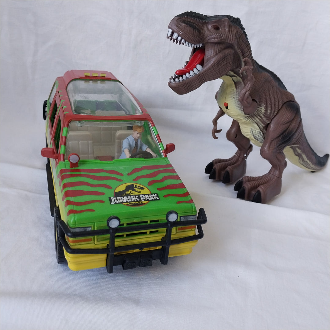 Jurassic World Legacy Collection 1993 Ford Explorer 2020 Mattel