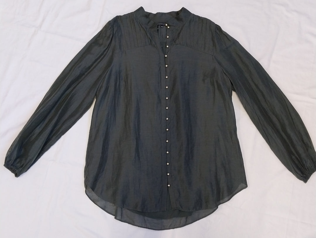 Portmans Size 16 Pleat Detail Gold Button Long Sleeve Shirt