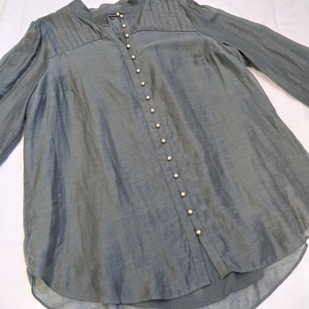 Portmans Size 16 Pleat Detail Gold Button Long Sleeve Shirt
