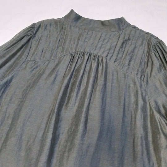 Portmans Size 16 Pleat Detail Gold Button Long Sleeve Shirt