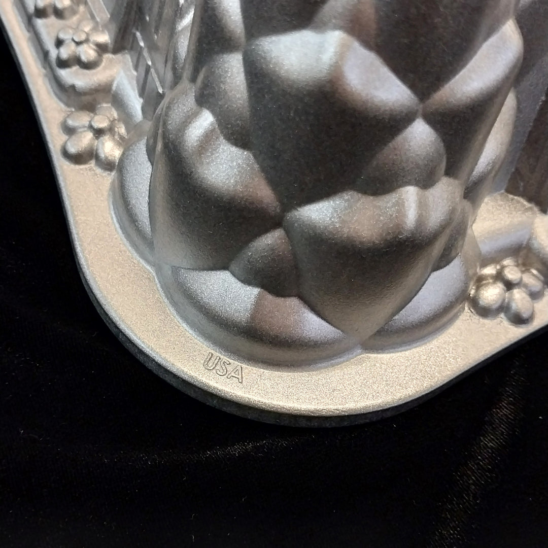 Nordicware Fairytale Cottage Bundt Pan 10 cup