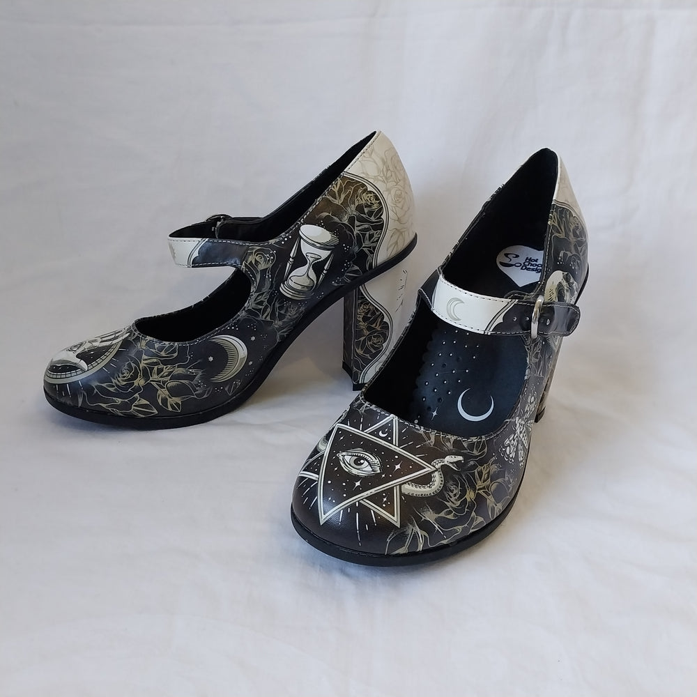 Hot Chocolate Design Shoes Size 37 As New