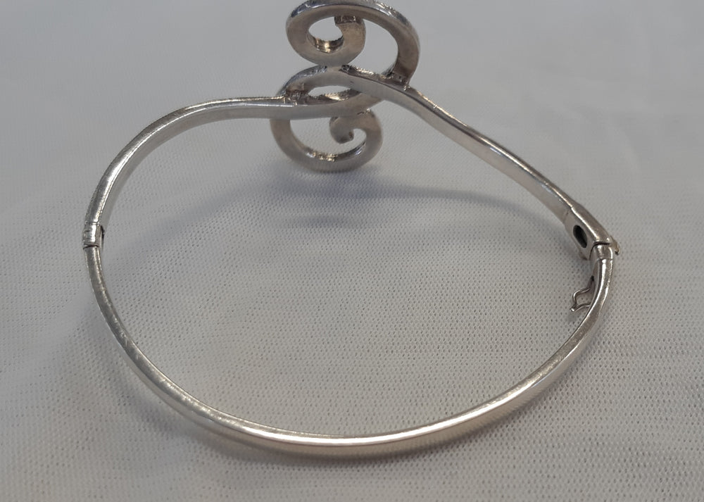 Sterling silver marcasite hinged bangle