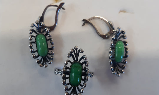 vintage silver earring & ring set with green coloured  stone