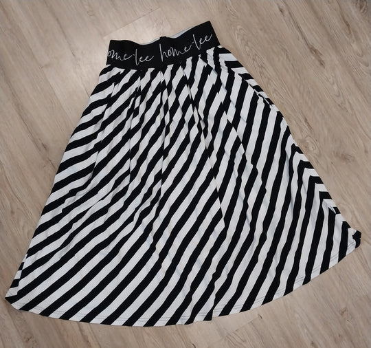 Home -Lee  Sophie Skirt size 14