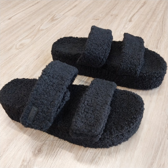 the oodie Sherpa Platform As New size 38-39 Black