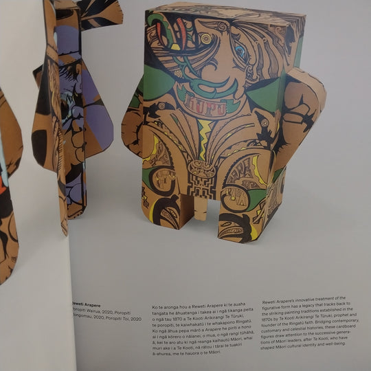 Toi Tu Toi Ora Contemporary Maori Art Book  Edited by Nigel Borell New Zealand