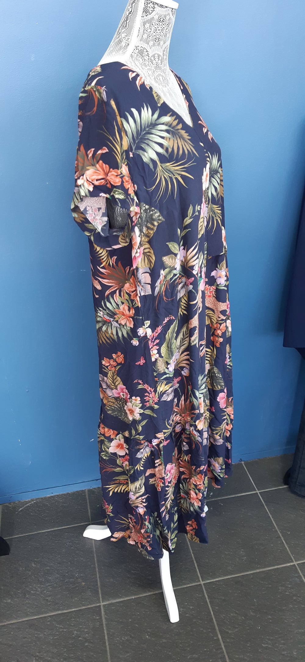 Madly Sweetly by Loobies Story, long dress size 16 100% viscose