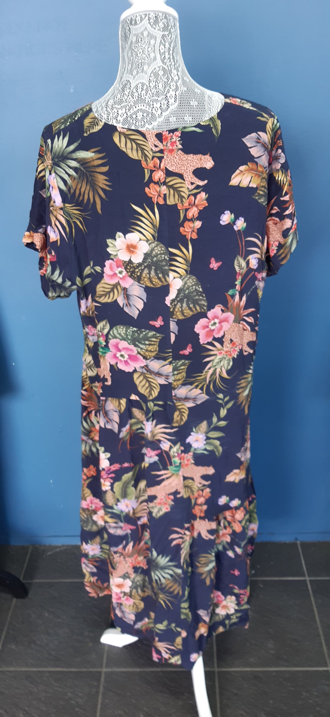 Madly Sweetly by Loobies Story, long dress size 16 100% viscose