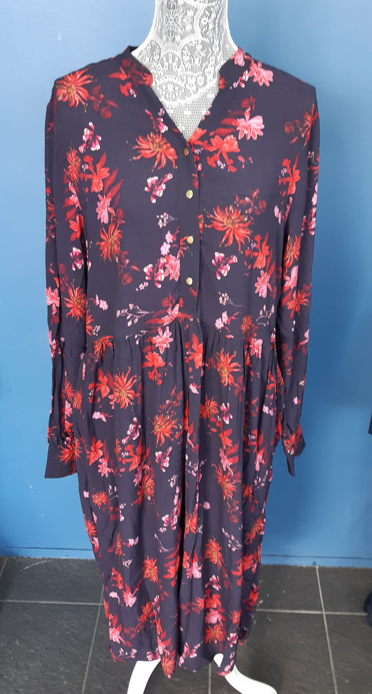 Chalk boho maxi Dress size 10 with pockets