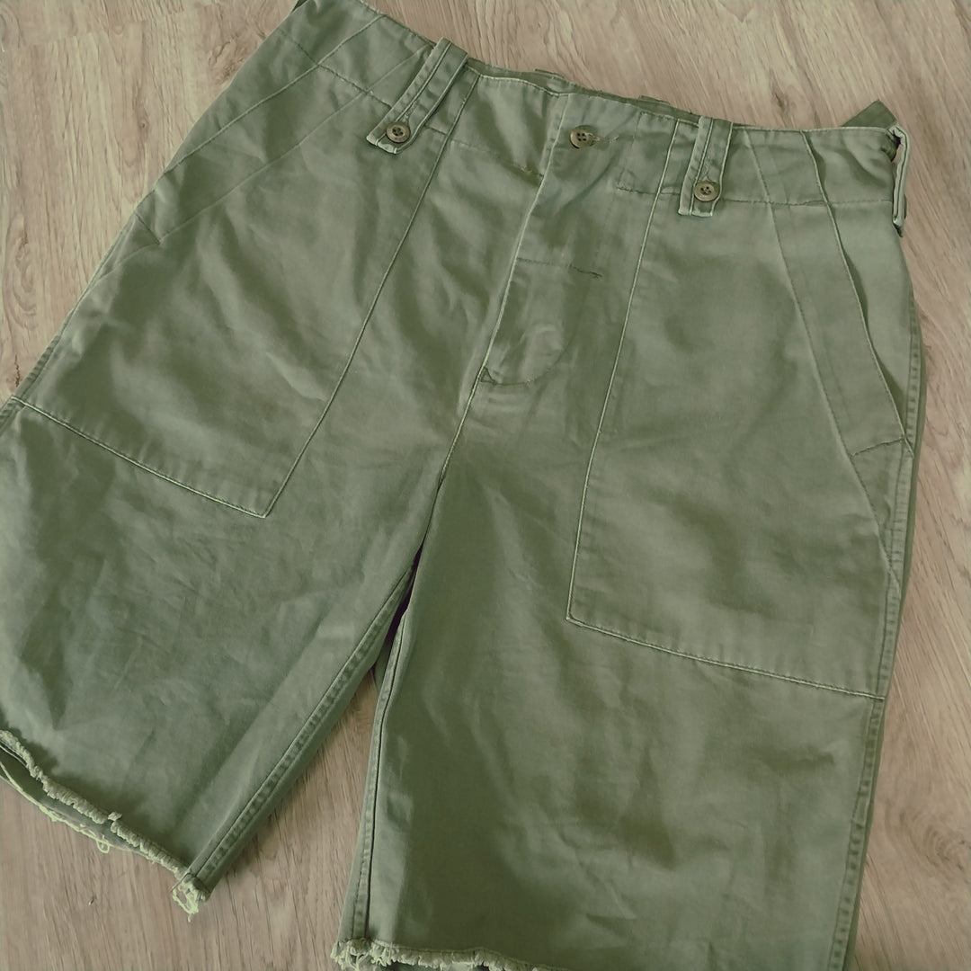 THRILLS Mens Retro Look Military Style Shorts , Green, Size 32, Designed in Byron Bay -Australia