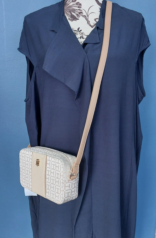 Tommy Hilfiger Cross Body Bag BNWT