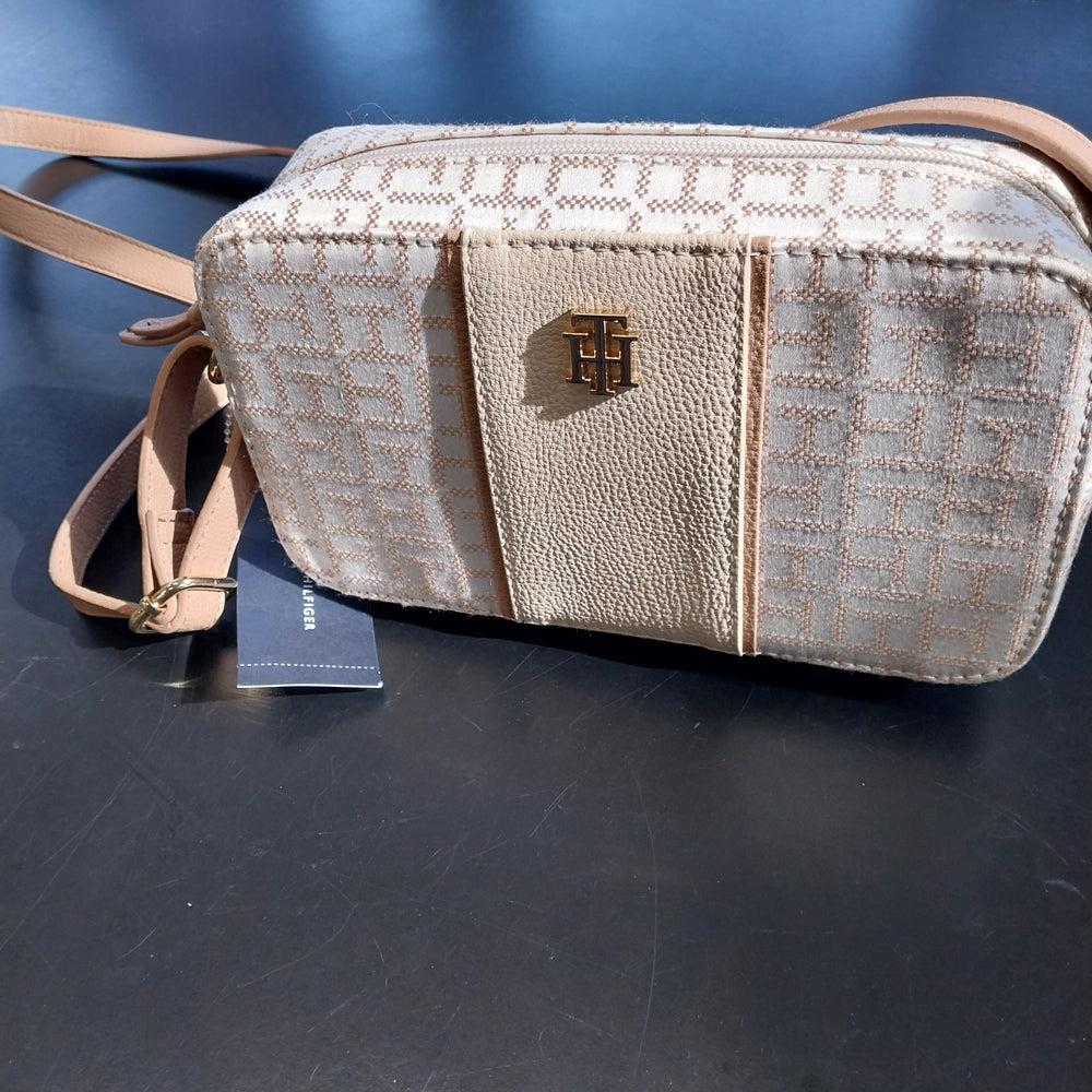 Tommy Hilfiger Cross Body Bag BNWT