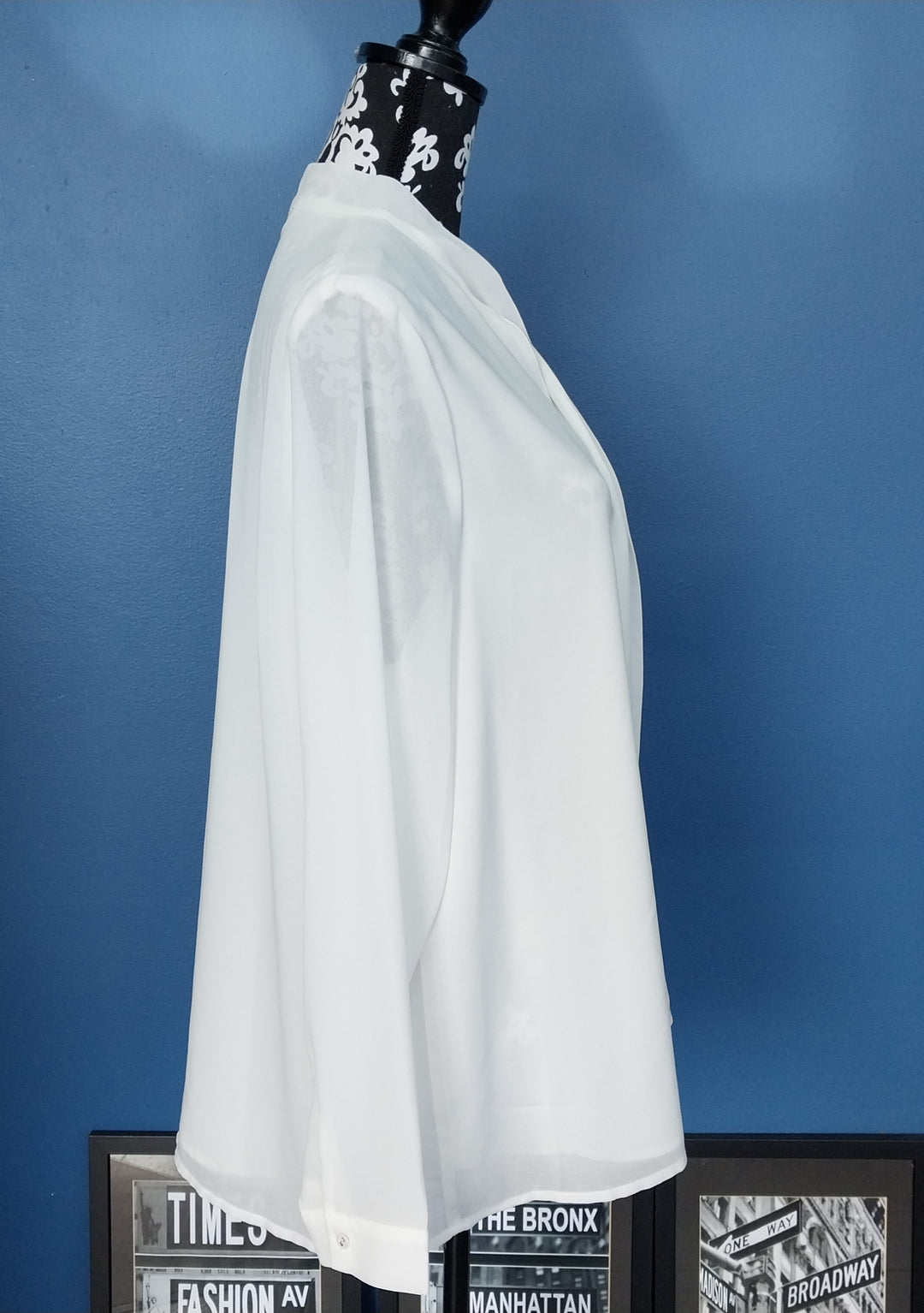ATMOS & HERE Women's long sleeve front tie blouse Size 14 white