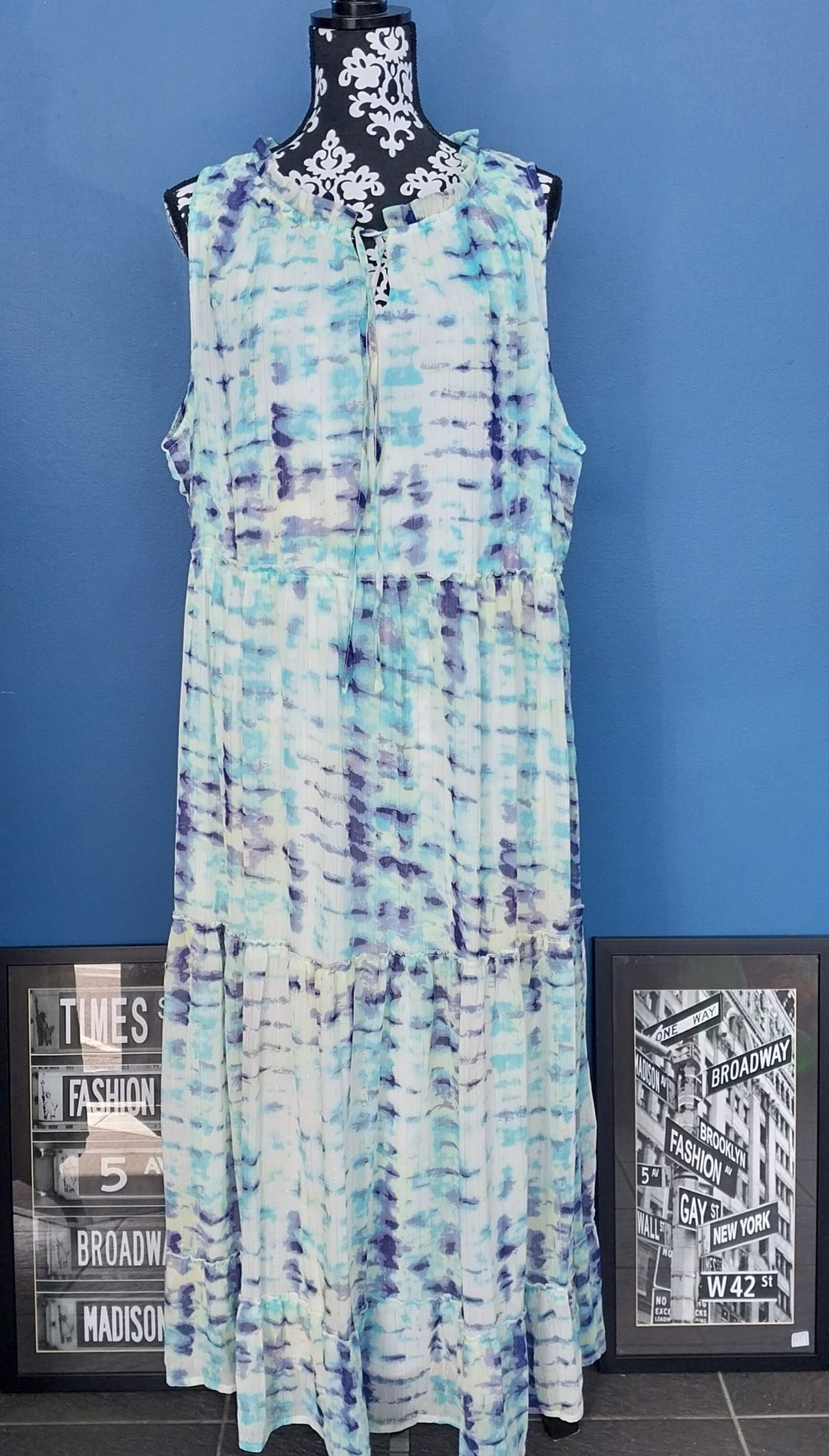 emerge. Tiered Maxi Dress, Blue and White Print, Size 18, BNWT