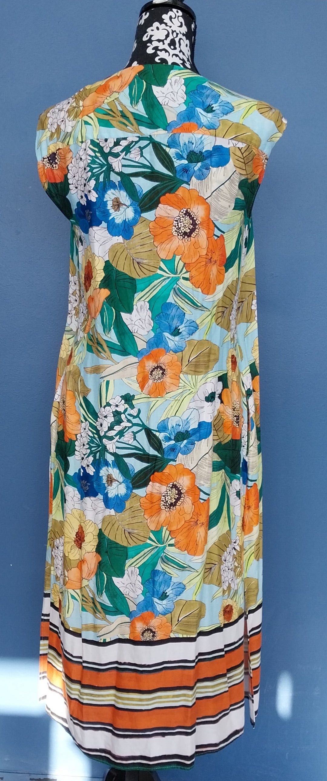 ZARA BASIC floral sleeveless dress, size M, button front with black waist tie
