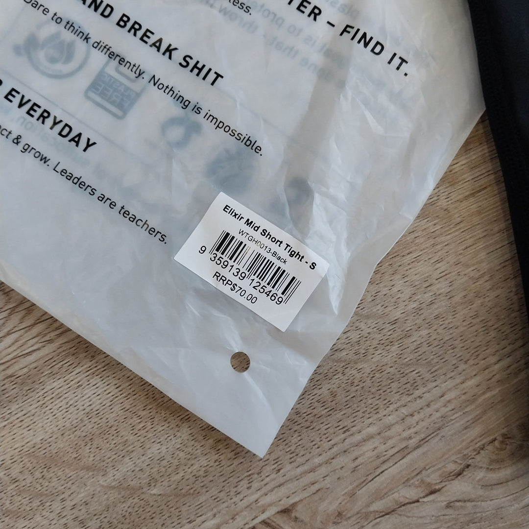 LSKD  Mid Short Legging Size S BNWT