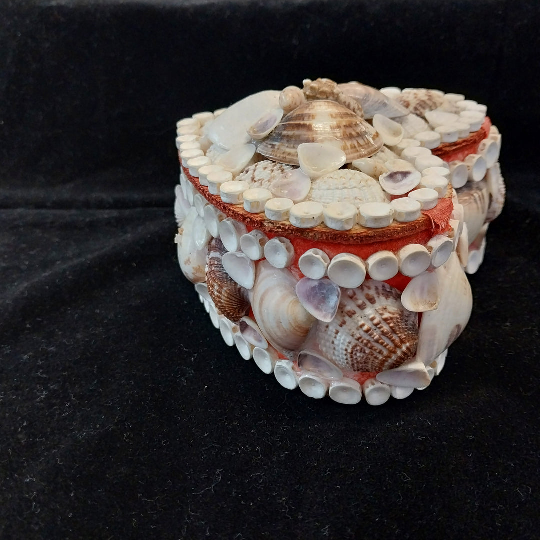 Vintage Sea Shell Heart Shaped Trinket Box Bo Ho Chic