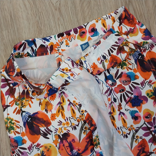 Rip Skirt Hawaii Floral Print Wrap Skirt -Size Medium- As New